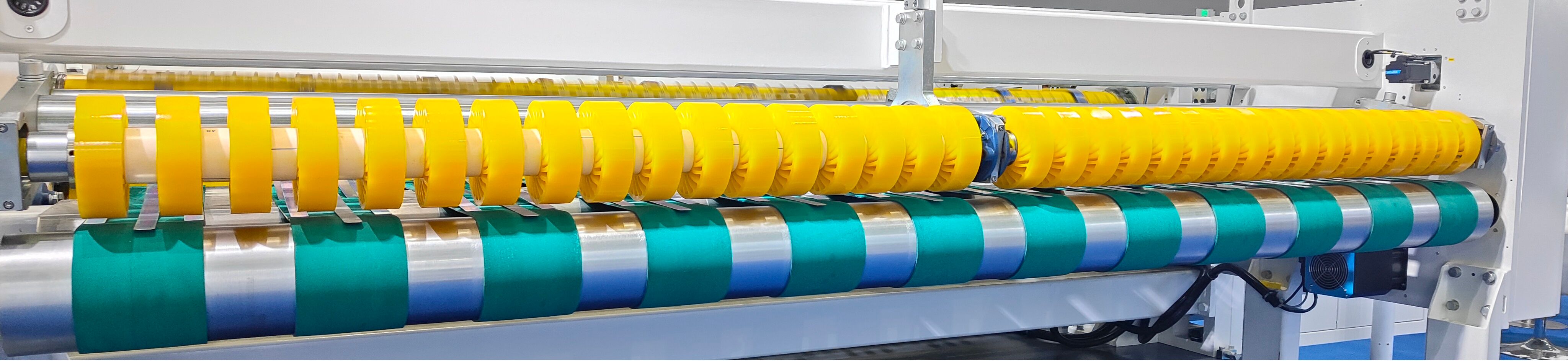 基础版网站避免打开慢，建议 图片尽量小一些，少一些